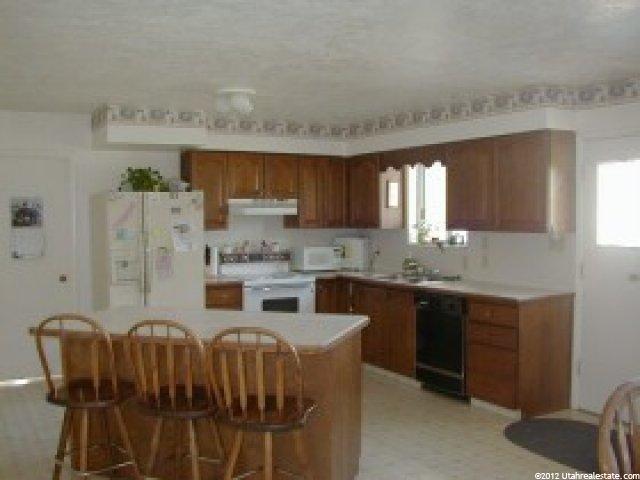388 E 800 N, Nephi, UT 84648 — photo 4