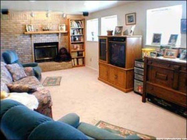 2437 Hunts End Dr, Sandy, UT 84092 — photo 5