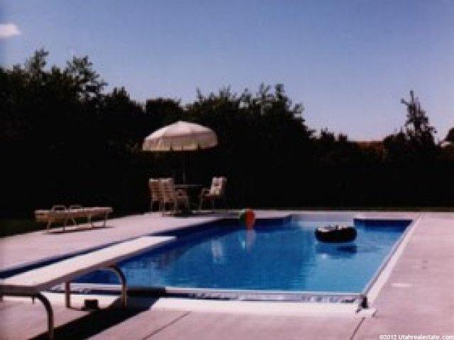 1624 Hayes Dr, Layton, UT 84040 — photo 2
