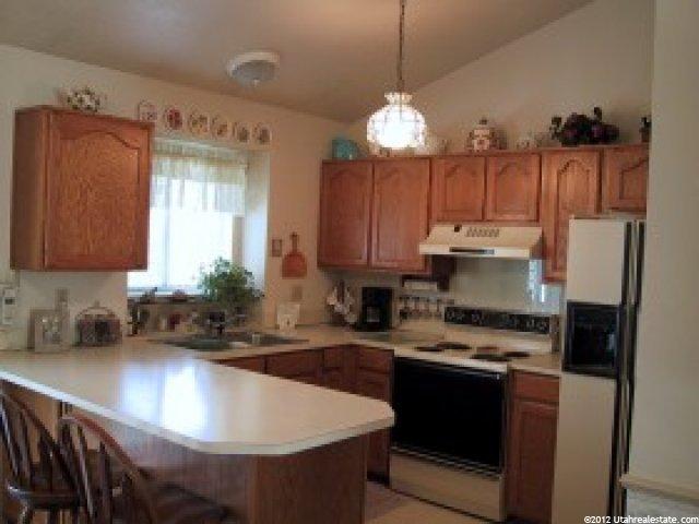 198 W 1650 N, Layton, UT 84041 — photo 3