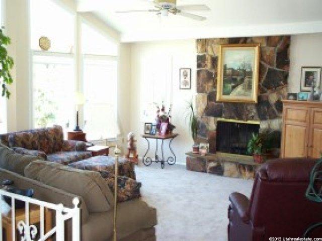 2862 Willow Bend Dr, Sandy, UT 84093 — photo 2