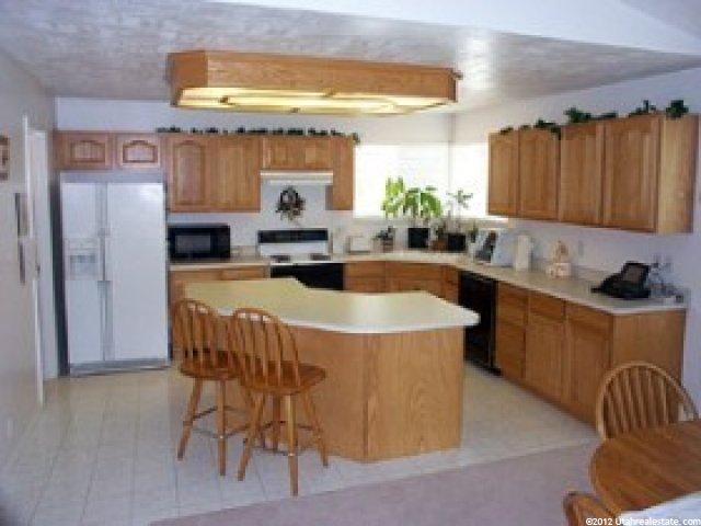 421 White Rose Cir, Draper, UT 84020 — photo 3