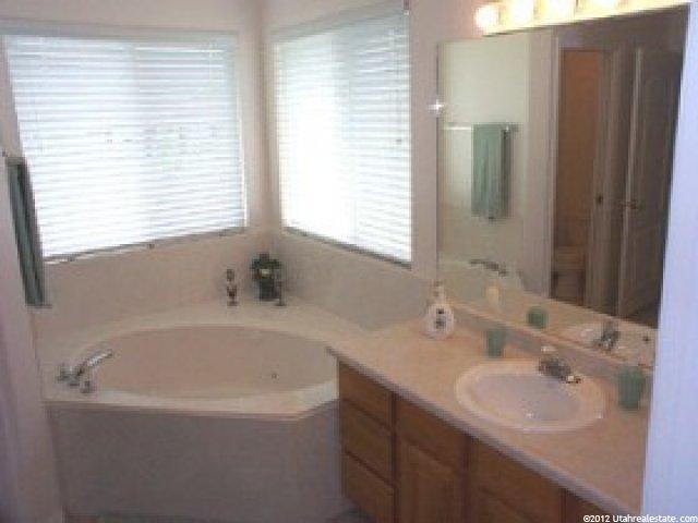 421 White Rose Cir, Draper, UT 84020 — photo 6