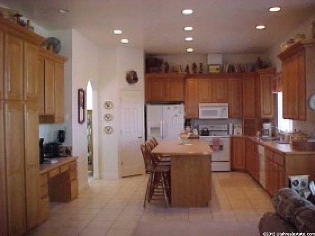 1865 N 1480 E, Layton, UT 84040 — photo 4