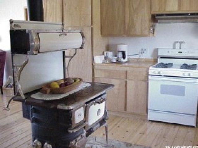 150 E 600 N, Mayfield, UT 84643 — photo 2
