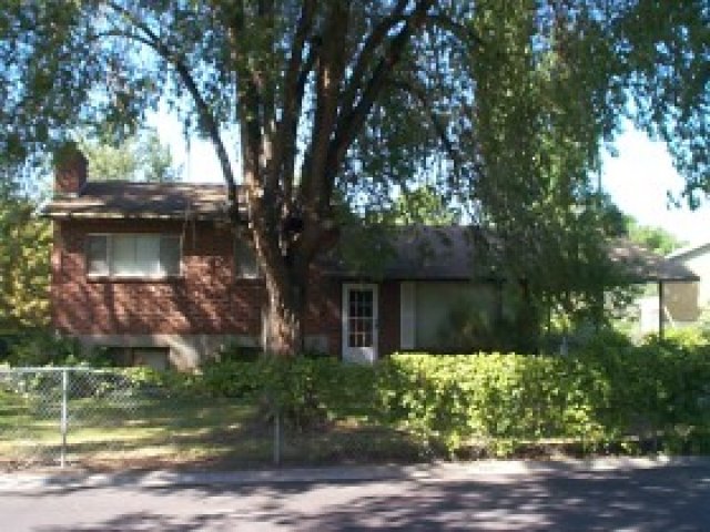 977 Silica Dr, Sandy, UT 84094 — photo 2