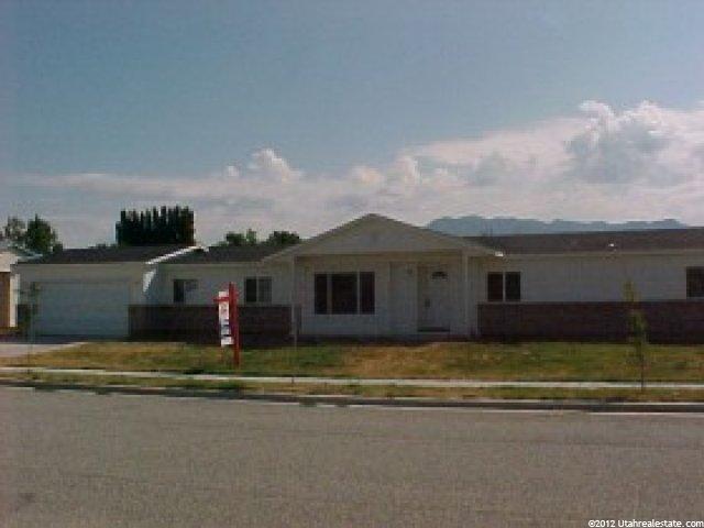 5142 S 2875 W, Roy, UT 84067 — photo 2