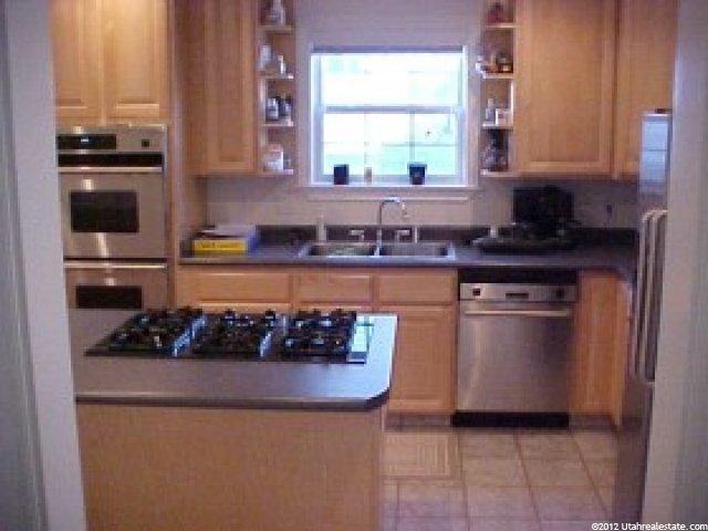 1360 N 550 W, West Bountiful, UT 84087 — photo 4