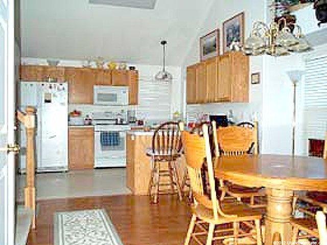 1083 N 300 E, Layton, UT 84041 — photo 3