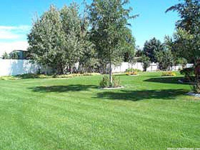 1083 N 300 E, Layton, UT 84041 — photo 6