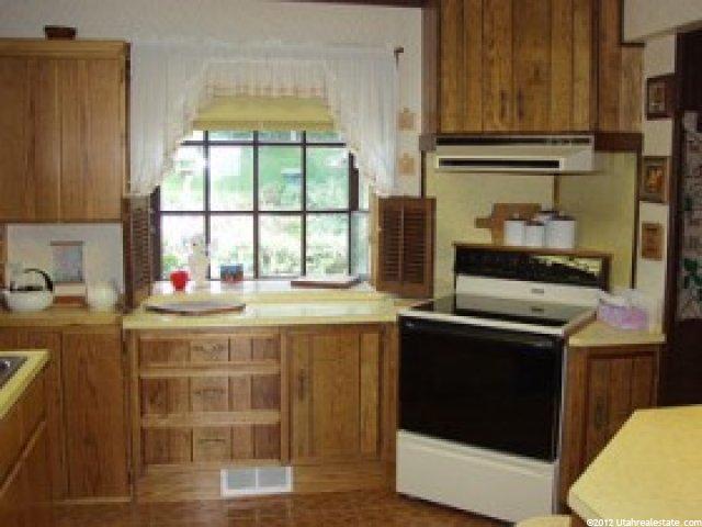 2777 S 100 W, Bountiful, UT 84010 — photo 3