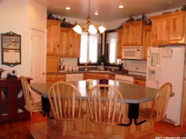 307 W 6600 S, Hyrum, UT 84319 — photo 2