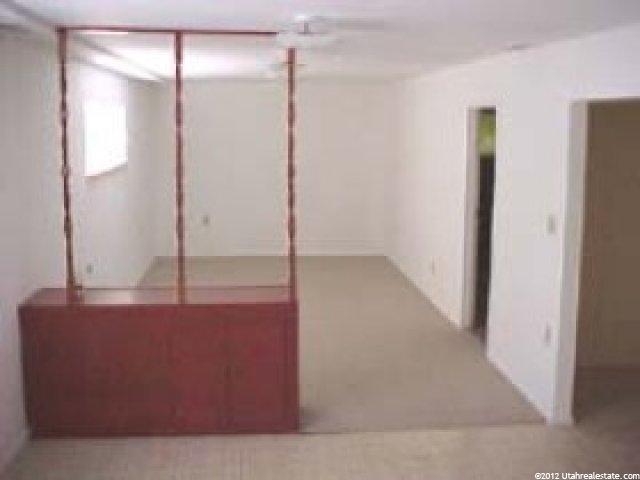 451 Whitesides St, Layton, UT 84041 — photo 8