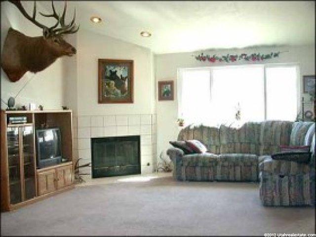 327 Redberry Rd, Draper, UT 84020 — photo 2