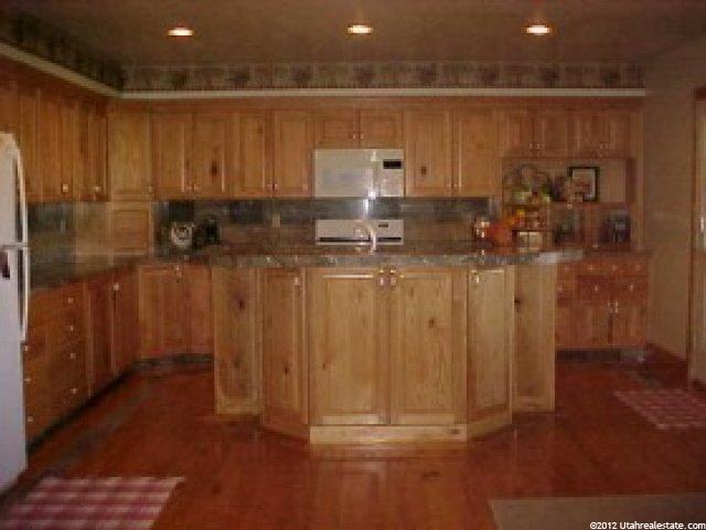 2660 W 2400 S, West Haven, UT 84401 — photo 7
