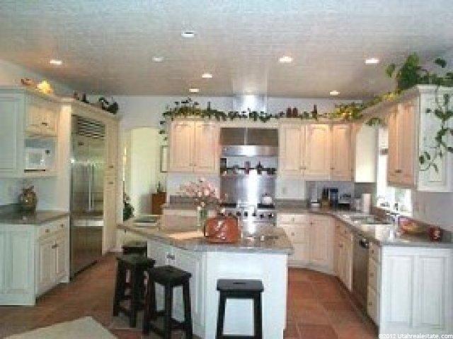 5213 Skyline Dr, Ogden, UT 84403 — photo 3