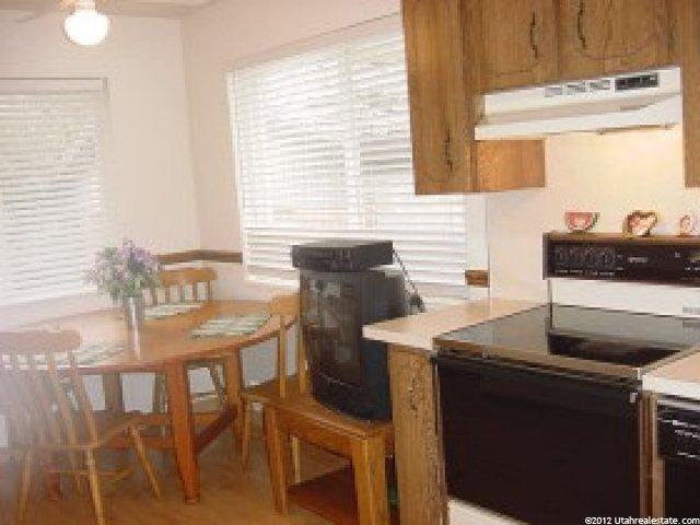 1468 N 350 W, Bountiful, UT 84010 — photo 4