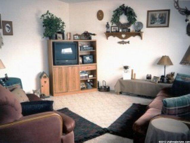 285 E 700 S, Mt Pleasant, UT 84647 — photo 3