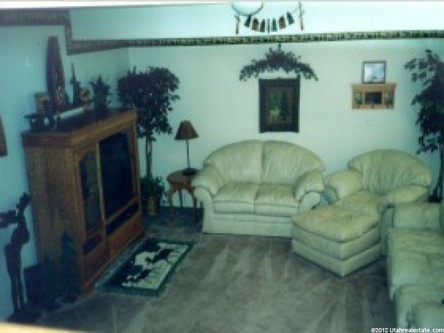 639 Jim Bridger Dr, Centerville, UT 84014 — photo 3