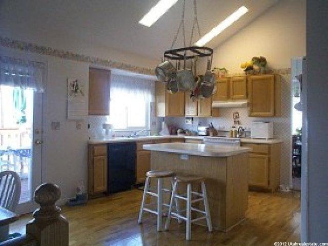 1497 N Easthills Dr, Bountiful, UT 84010 — photo 4