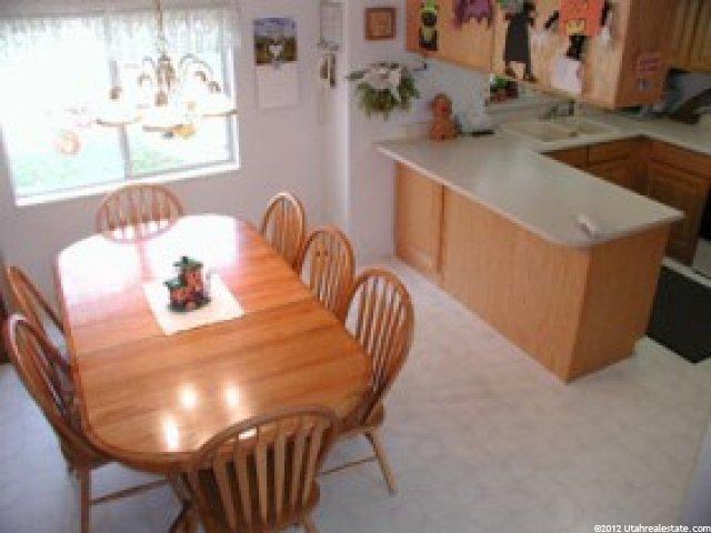698 Lewis And Clark Cir, Centerville, UT 84014 — photo 3