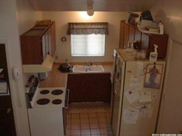 2633 Twain Dr, Magna, UT 84044 — photo 2