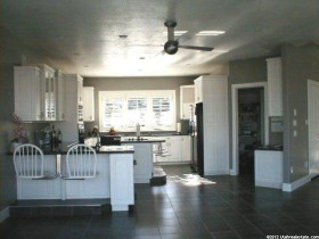 655 Oakview Ct, North Salt Lake, UT 84054 — photo 3
