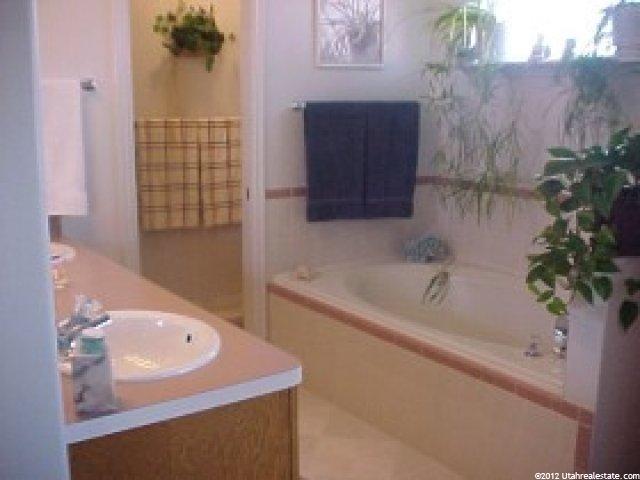 2529 N 1550 E, North Ogden, UT 84414 — photo 3
