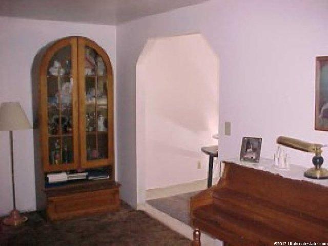 954 S 250 E, Layton, UT 84041 — photo 2