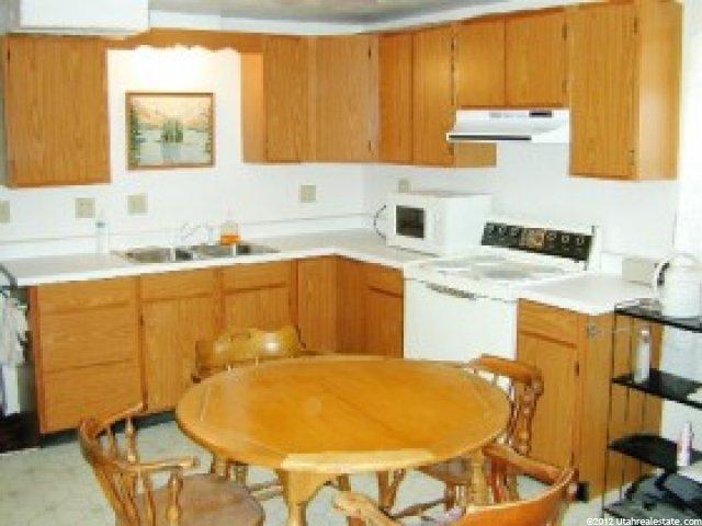 594 E 100 N, Kaysville, UT 84037 — photo 7