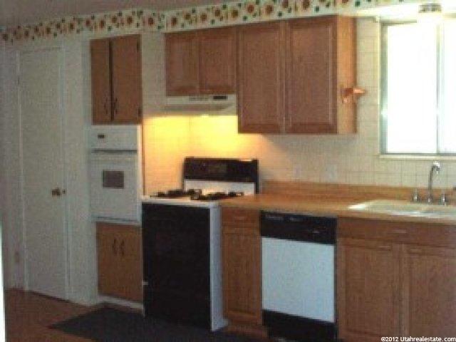 2075 Clara St, Layton, UT 84041 — photo 4