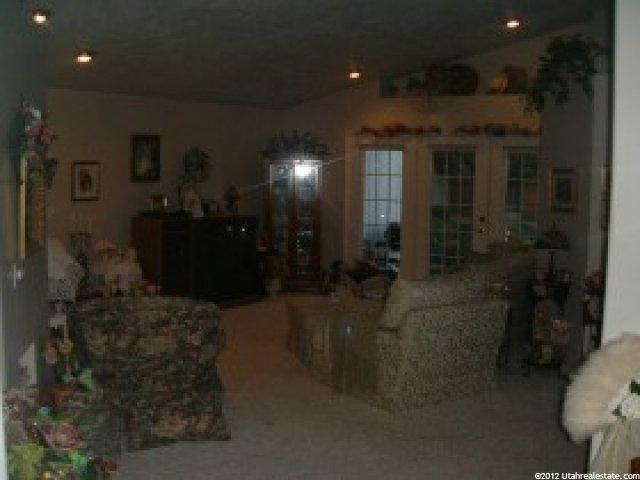 5494 S 200 E, Washington Terrace, UT 84405 — photo 7