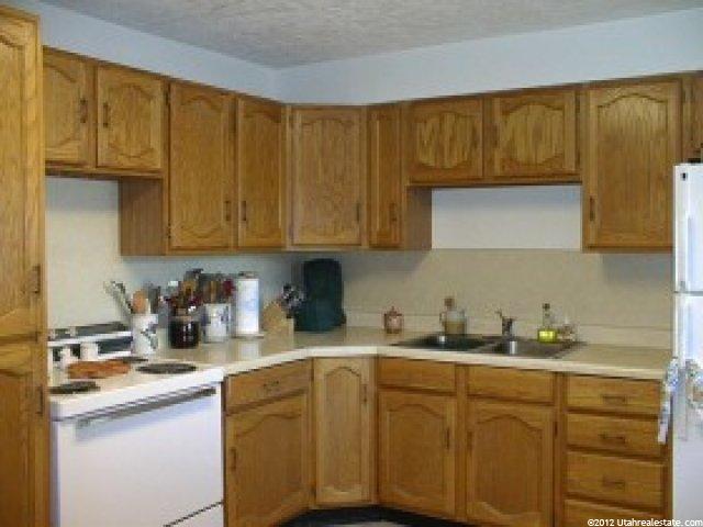 471 N 400 E #12D, Bountiful, UT 84010 — photo 2
