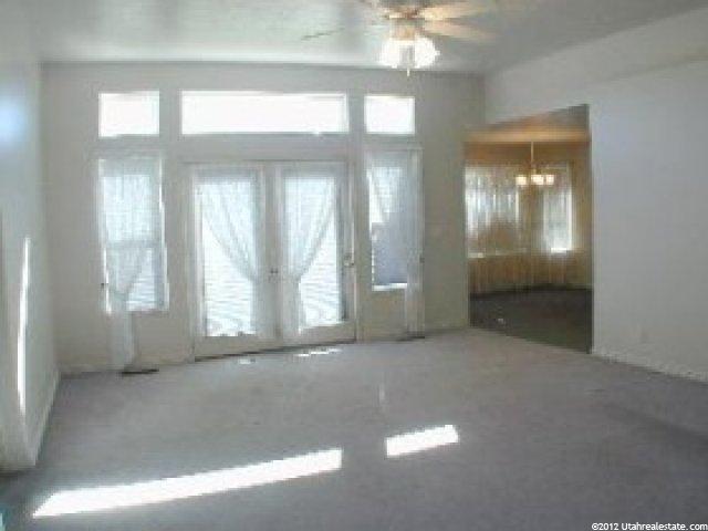 545 Willow Bend Ln, Layton, UT 84041 — photo 3