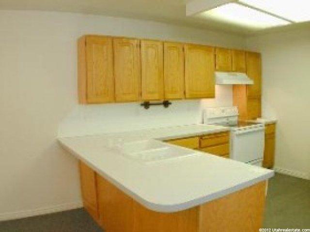 545 Willow Bend Ln, Layton, UT 84041 — photo 4