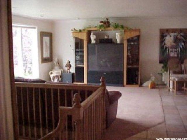 11042 Susan Dr, Sandy, UT 84092 — photo 2
