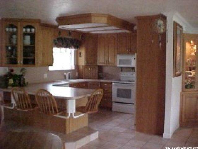 11042 Susan Dr, Sandy, UT 84092 — photo 4