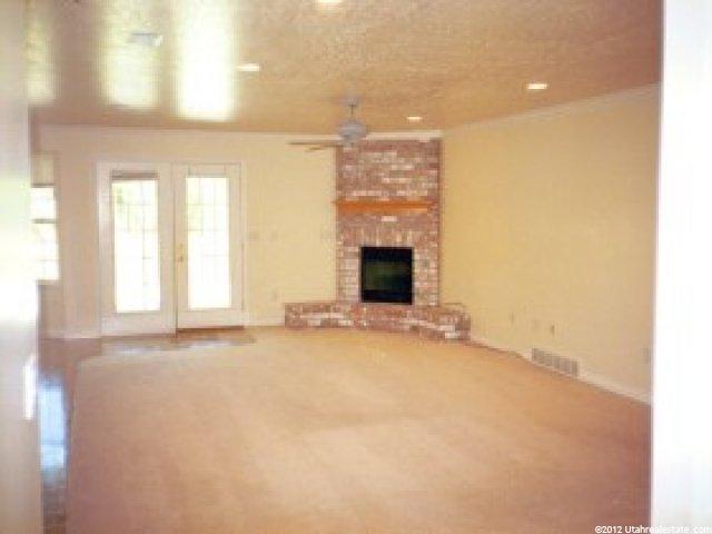 212 Larsen Ln, Layton, UT 84041 — photo 3
