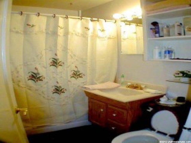 1019 Bonneville Ave, Logan, UT 84341 — photo 2