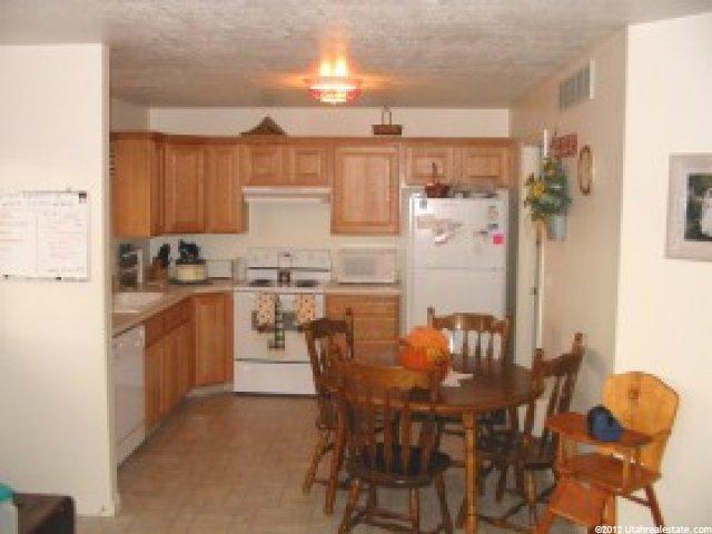 344 N Peach St, Santaquin, UT 84655 — photo 4