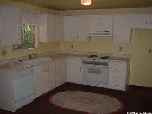 10877 S 1000 E, Sandy, UT 84094 — photo 2