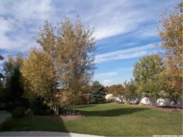 16 Gatehouse Ln, Sandy, UT 84092 — photo 2