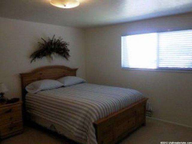 942 Bristol Rd, Fruit Heights, UT 84037 — photo 4