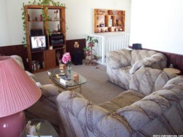 375 S 7700 E, Huntsville, UT 84317 — photo 3