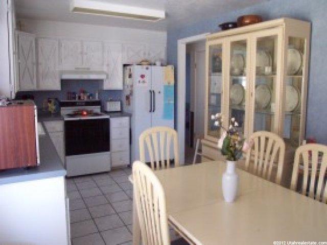 375 S 7700 E, Huntsville, UT 84317 — photo 6