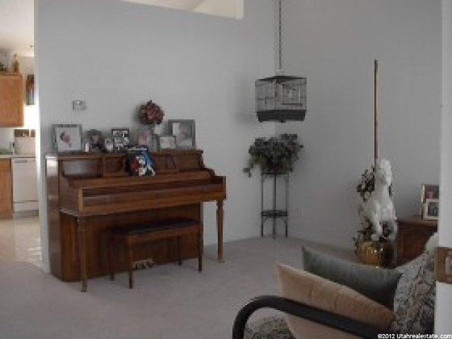 1452 Stoker Ln, Syracuse, UT 84075 — photo 2