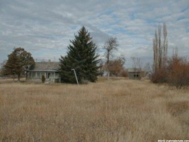 685 E 400 N, Wellsville, UT 84339 — photo 2