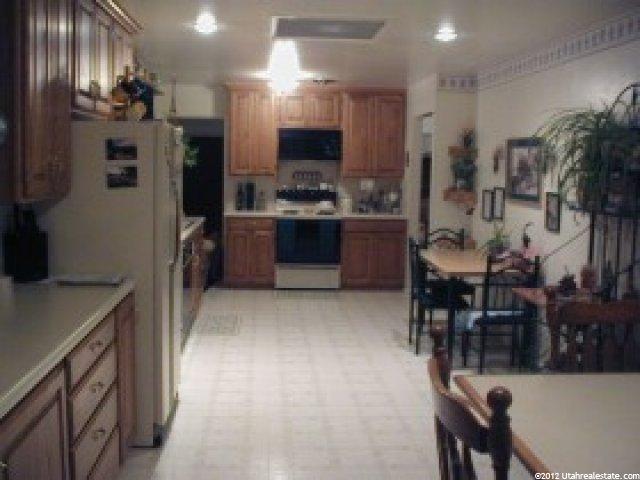 9738 Silica Dr, Sandy, UT 84094 — photo 8