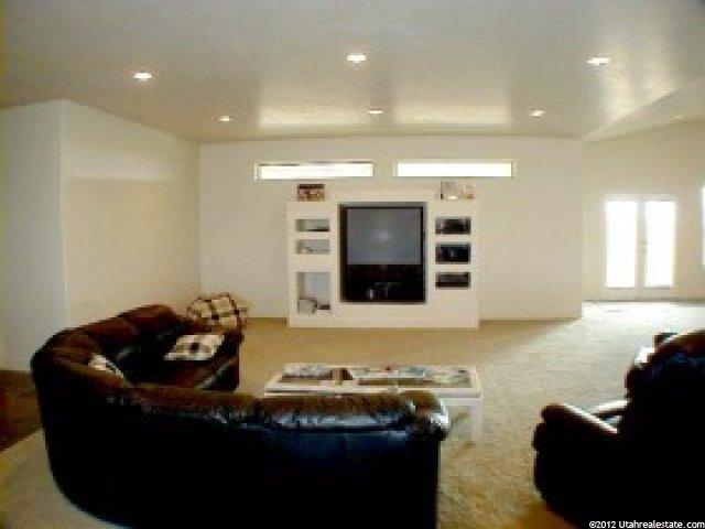 785 S 300 E, Providence, UT 84332 — photo 2