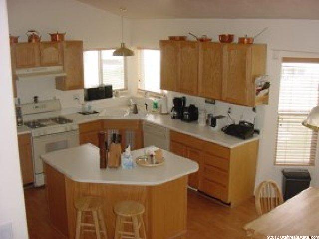 76 W 1300 S, Farmington, UT 84025 — photo 4